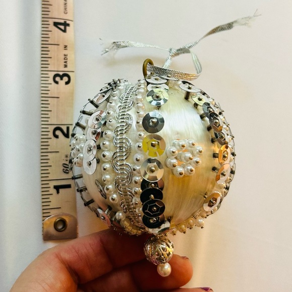 Vintage 1970 Handmade push pin ball ornaments set of 2 silver filagree p… - Picture 7 of 16